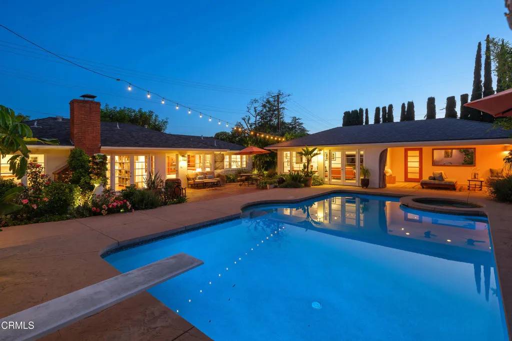 1215 Flanders Road, La Canada Flintridge, CA 91011