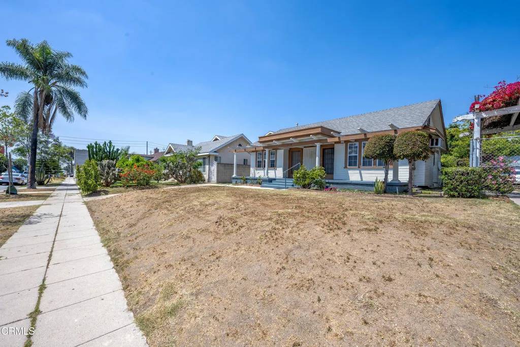 Los Angeles, CA 90029,1139 N. Heliotrope Dr.,