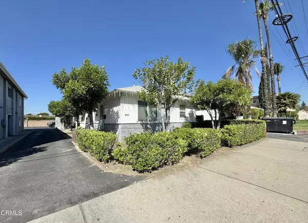 Sun Valley, CA 91352,8425 Glenoaks Boulevard