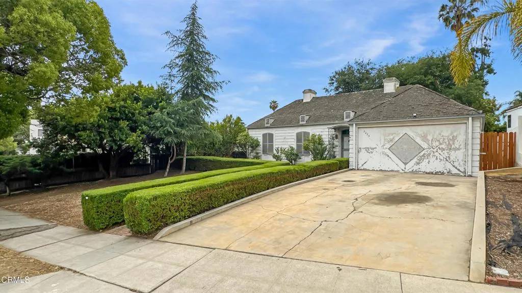 2225 Hillhurst Avenue,  Los Angeles,  CA 90027