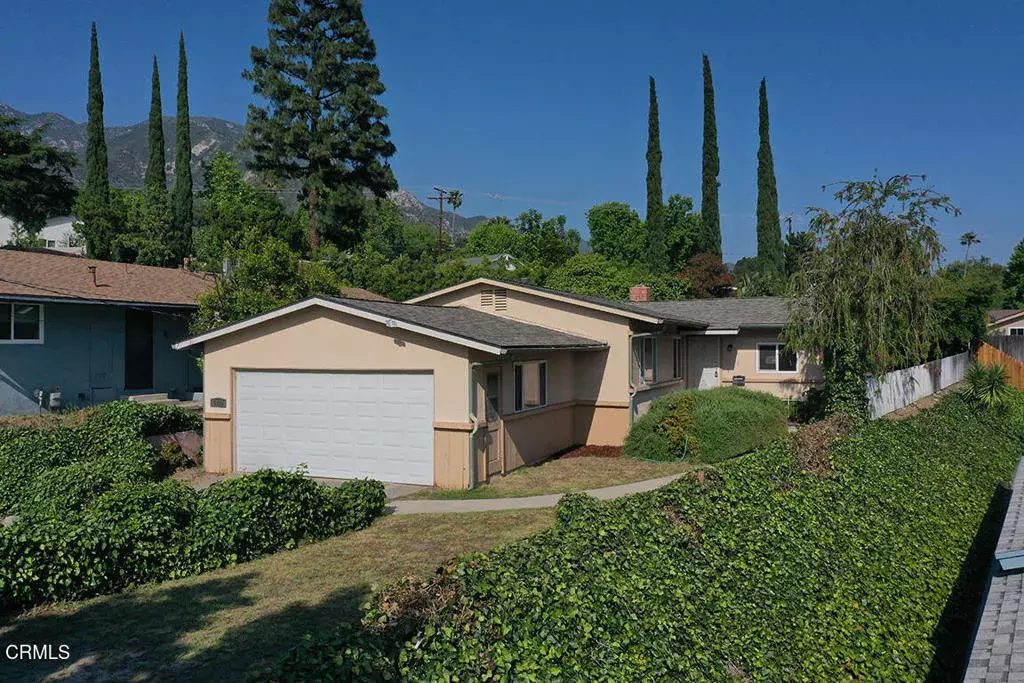 La Crescenta, CA 91214,5020 Carolyn Way