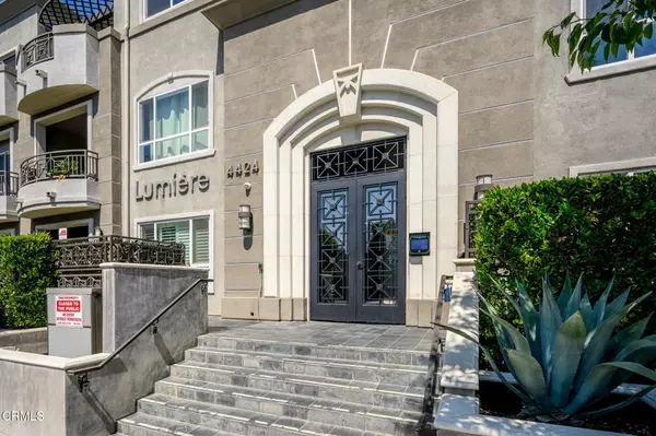 4424 Whitsett Avenue #102, Studio City, CA 91604