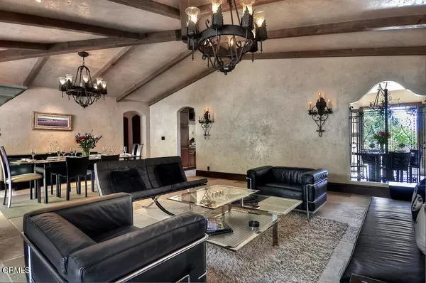 La Canada Flintridge, CA 91011,4080 Hampstead Road