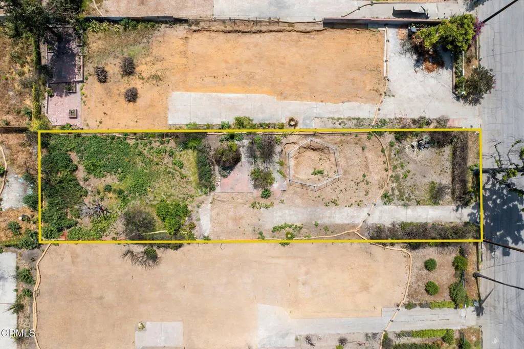 Altadena, CA 91001,389 W Mendocino