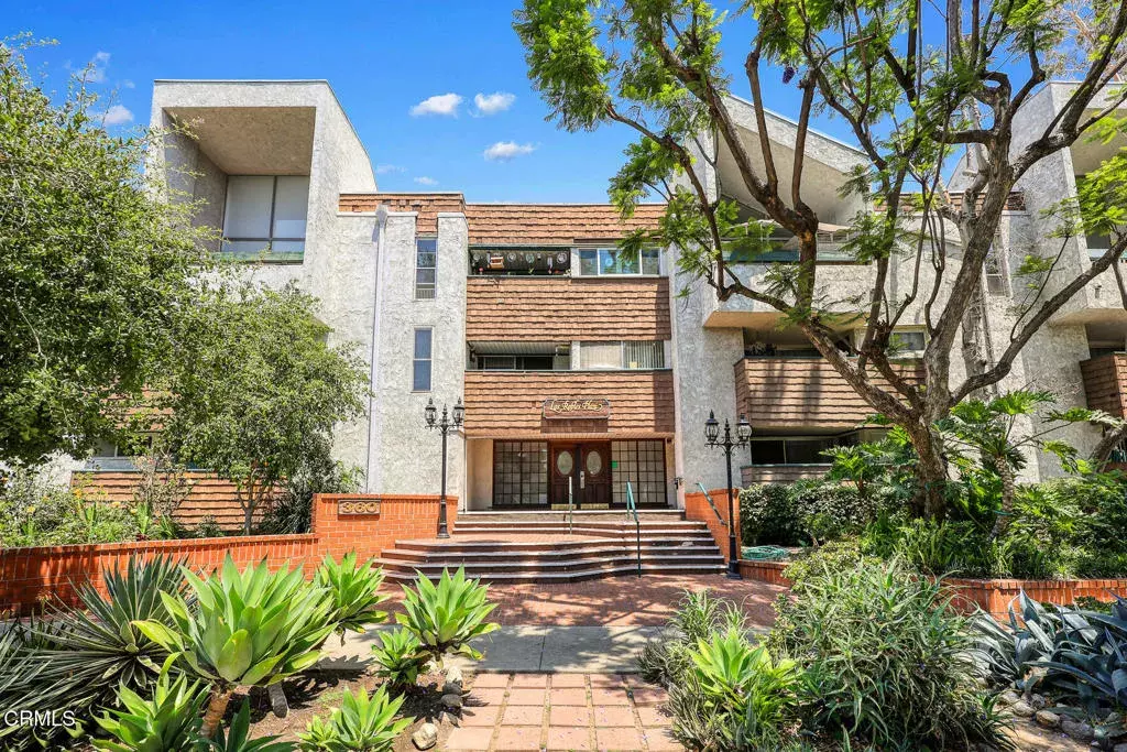 Pasadena, CA 91101,360 S Euclid Avenue #124