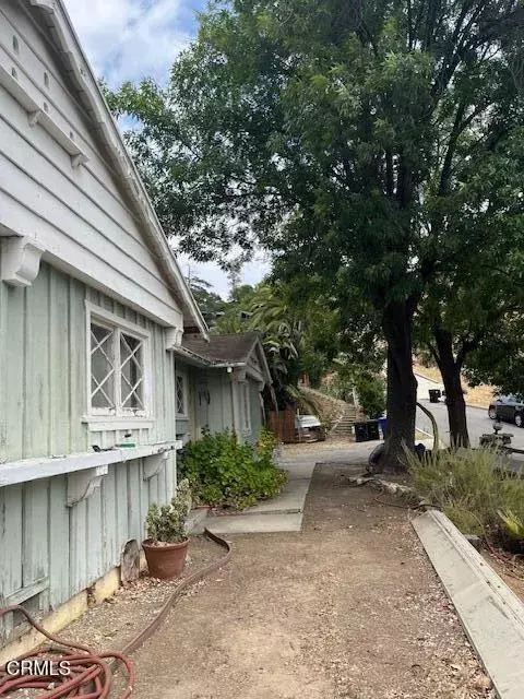 Sunland, CA 91040,9851 Shadow Island Drive