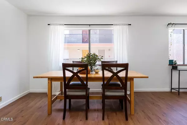 Glendale, CA 91203,377 W California Ave #18