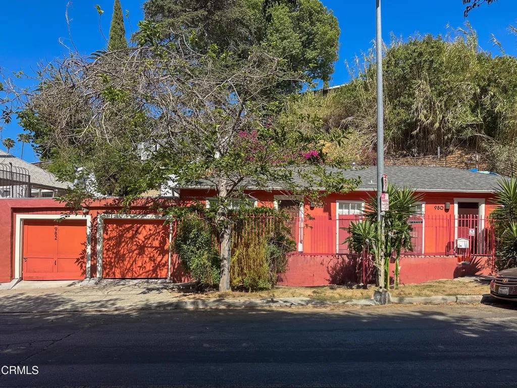 980 N Hoover Street, Los Angeles, CA 90029