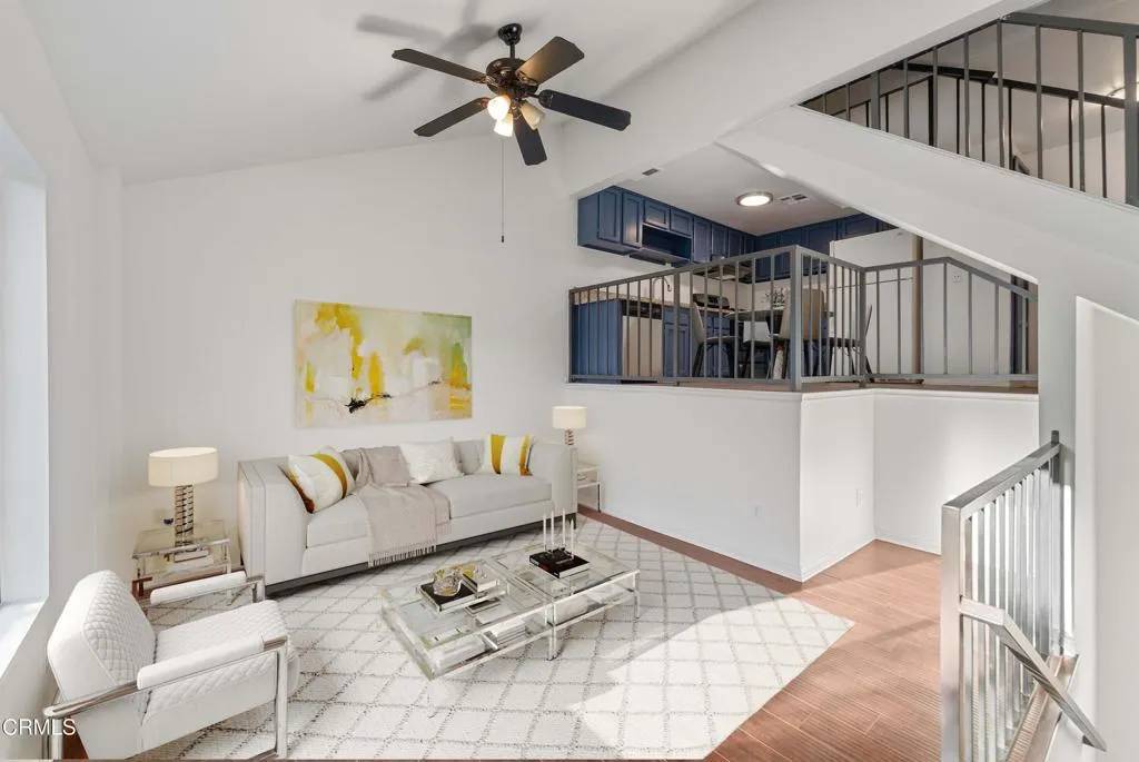 248 E Washington Boulevard #4, Pasadena, CA 91104