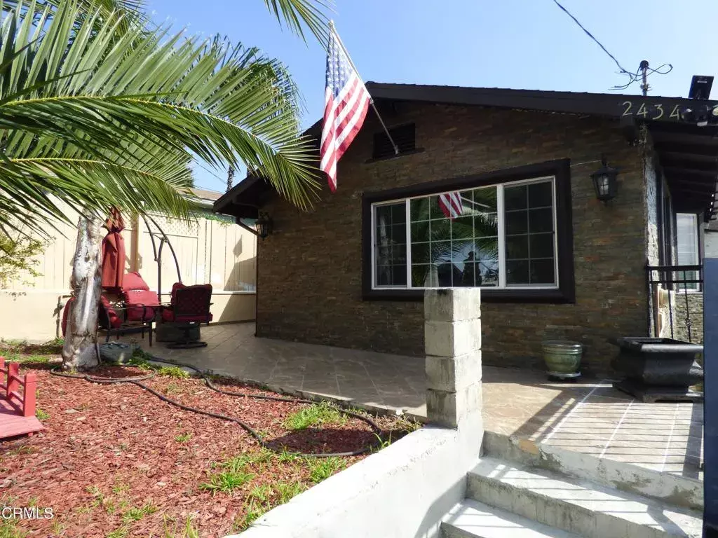 La Crescenta, CA 91214,2434 Olive Avenue