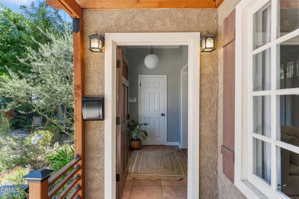 Valley Glen, CA 91401,5907 Cantaloupe Avenue