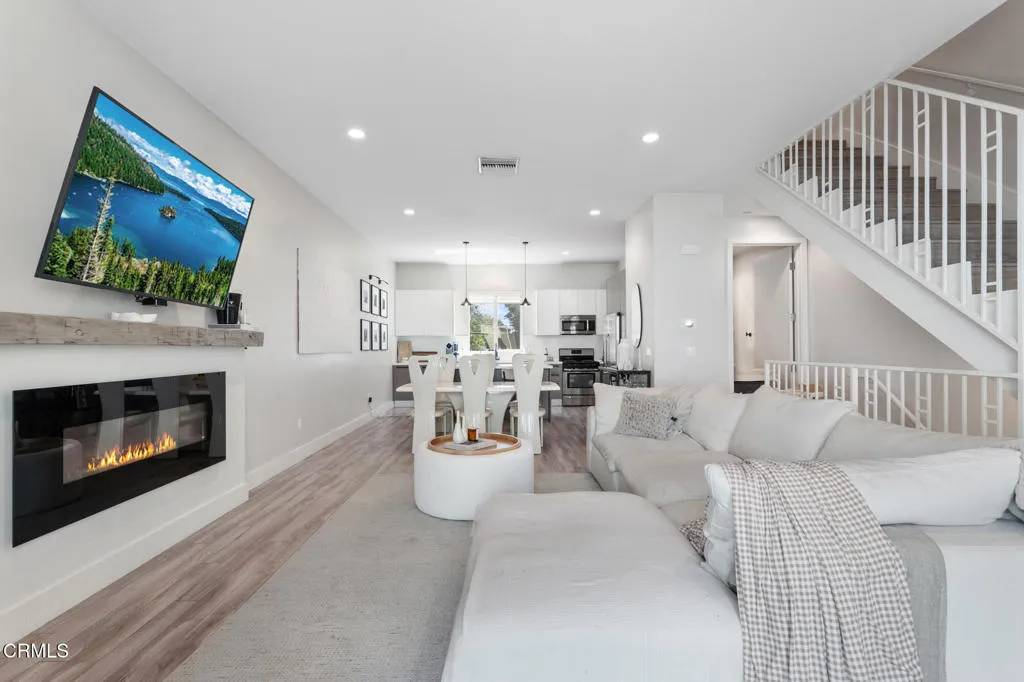 5664 Hazeltine Avenue, Sherman Oaks, CA 91401