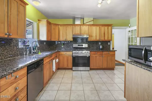 Los Angeles, CA 90036,649 S Orange Drive