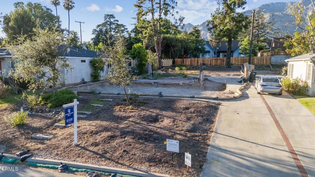Altadena, CA 91001,1231 Meadowbrook