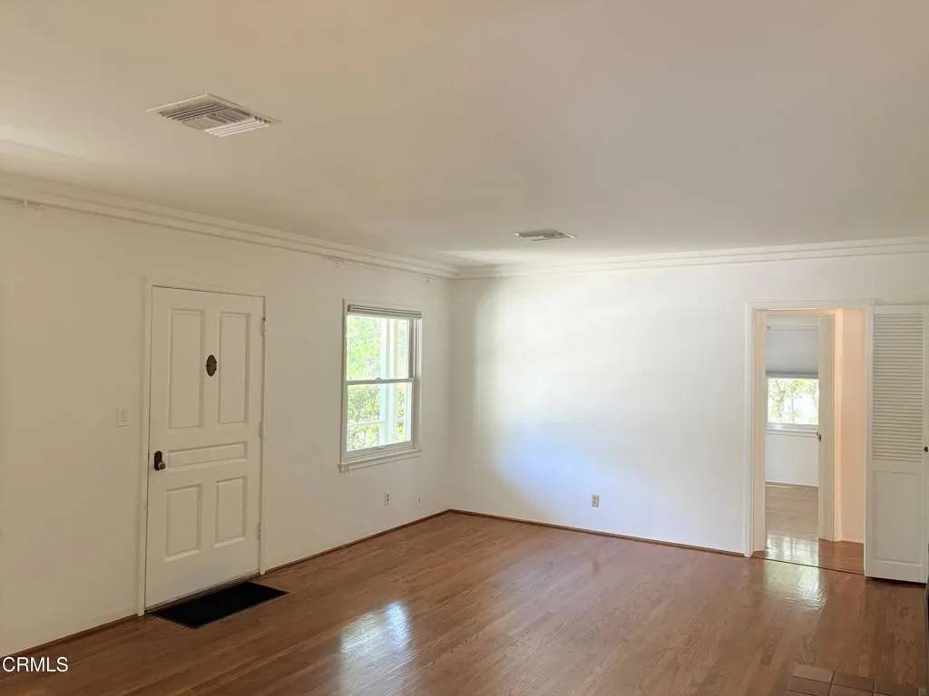 La Canada Flintridge, CA 91011,4811 Hill Street