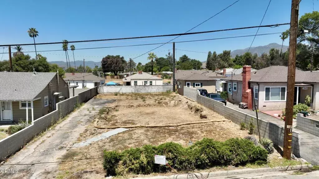 Altadena, CA 91001,2637 N Olive