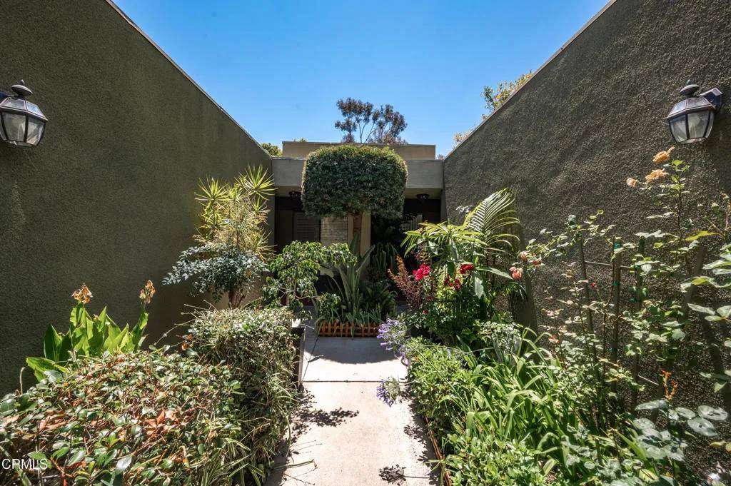 887 Temple Terrace, Los Angeles, CA 90042