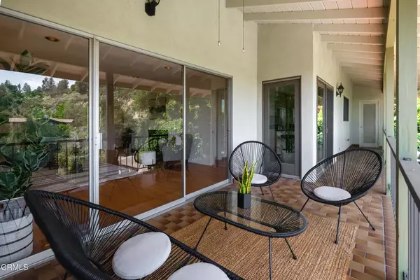 La Canada Flintridge, CA 91011,5334 Angeles Crest Highway