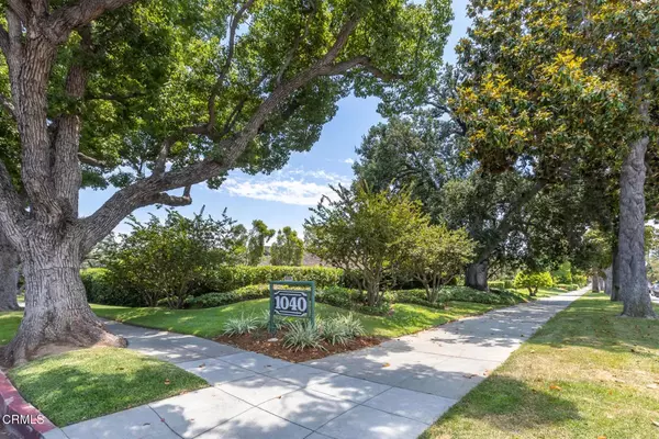 1040 S Orange Grove Boulevard #11, Pasadena, CA 91105