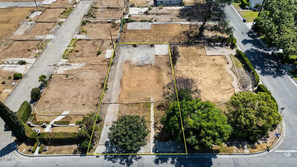 732 E Mariposa St, Altadena, CA 91001