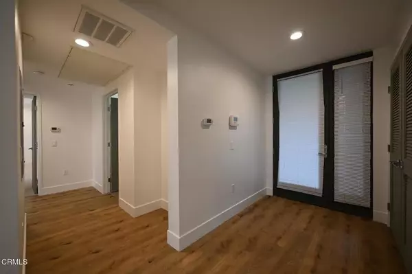 Pasadena, CA 91101,239 S Marengo Avenue #202