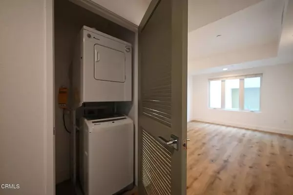 Pasadena, CA 91101,239 S Marengo Avenue #202