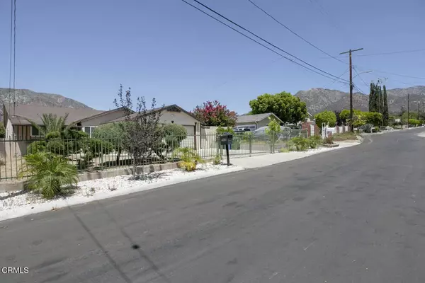 Sunland, CA 91040,7935 Kyle Street