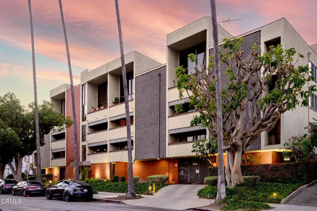 Glendale, CA 91202,125 W Mountain Street #303
