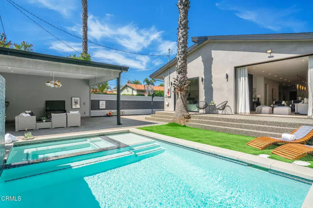Sherman Oaks, CA 91411,5622 Natick Avenue