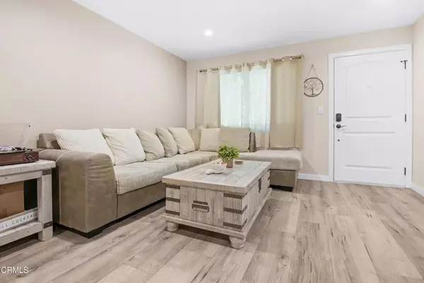 Winnetka, CA 91306,20224 Cohasset Street