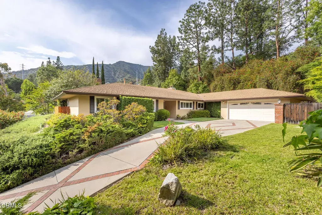 La Canada Flintridge, CA 91011,5766 Briartree Drive