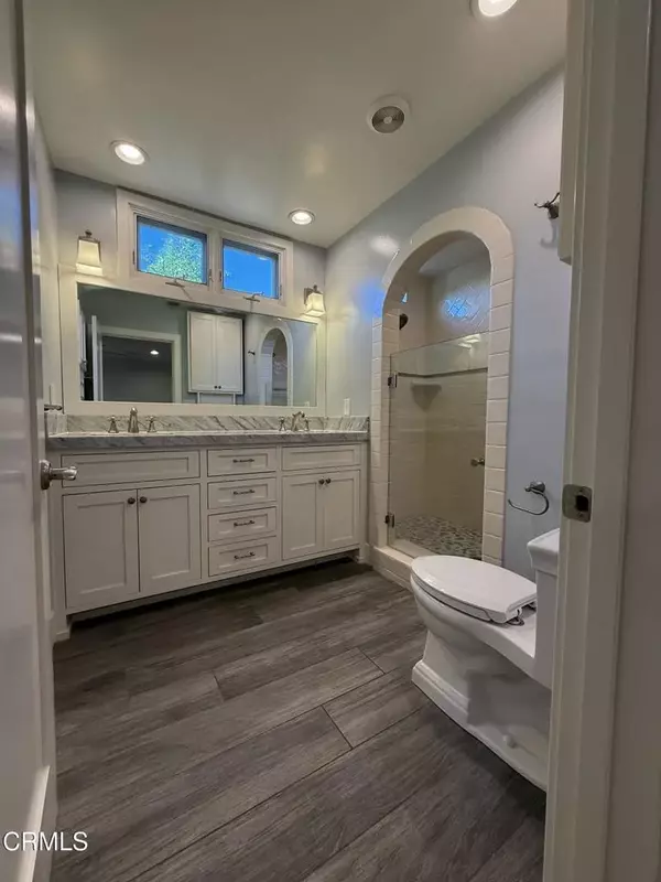La Canada Flintridge, CA 91011,4402 El Camino Corto