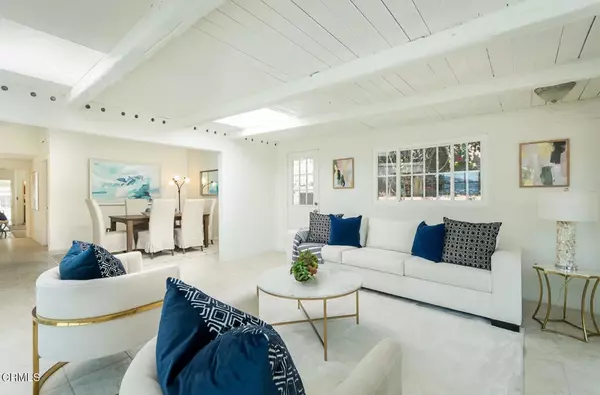 La Crescenta, CA 91214,5020 Zoe Anne Way