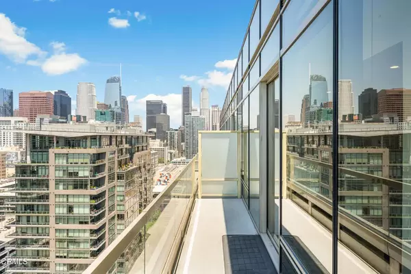 1155 S Grand Avenue #2106, Los Angeles, CA 90015