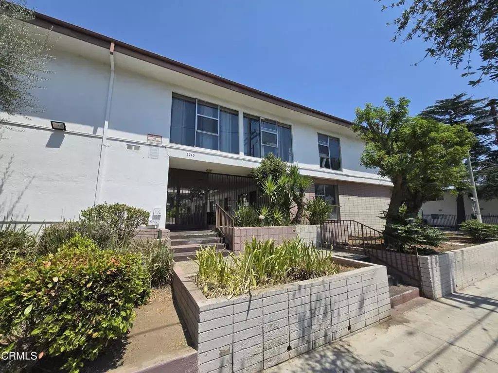 Sylmar, CA 91342,13040 Dronfield Avenue #3