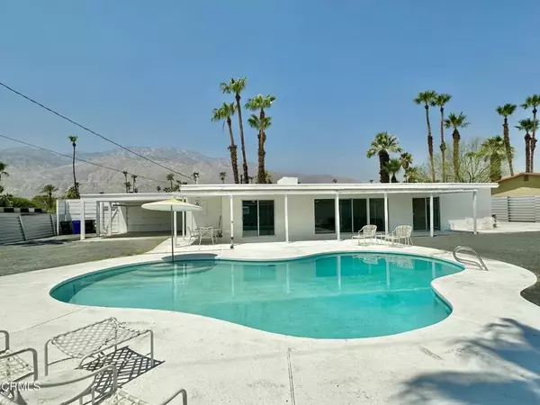 Palm Springs, CA 92262,422 N Farrell Drive