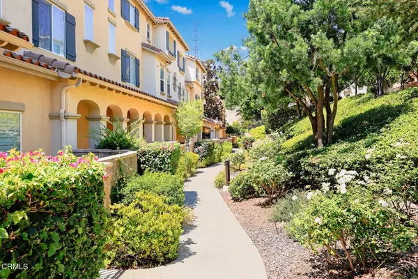Granada Hills, CA 91344,15645 Odyssey Drive #74