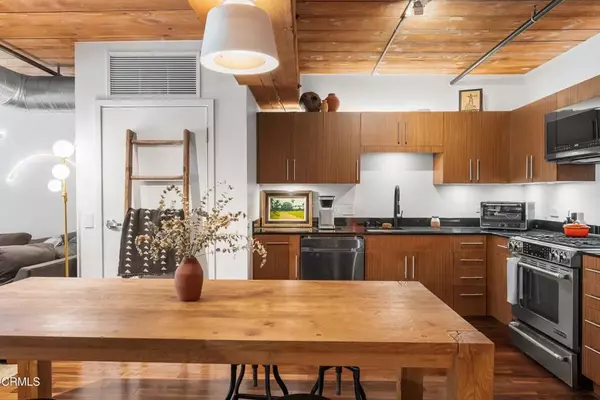 Los Angeles, CA 90013,530 S Hewitt Street #244