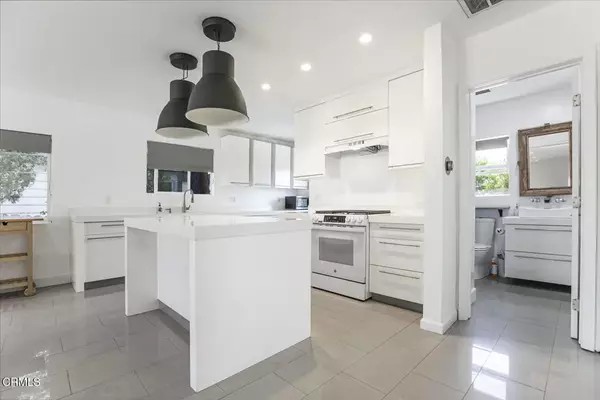 Tujunga, CA 91042,10609 Fernglen Avenue