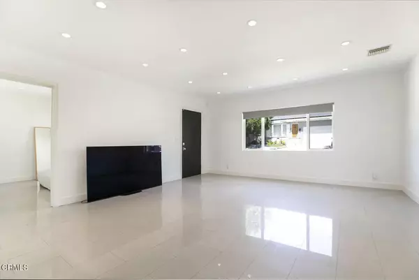 Tujunga, CA 91042,10609 Fernglen Avenue