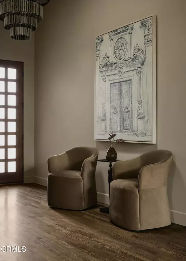 Los Angeles, CA 91607,12406 La Maida Street