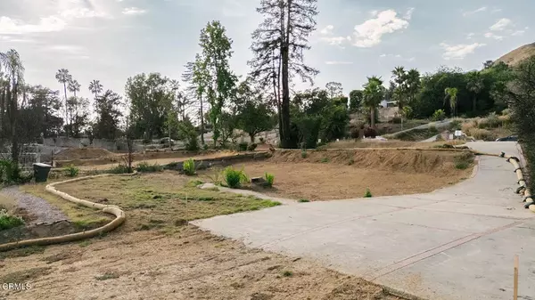 Altadena, CA 91001,1800 Alta Wood