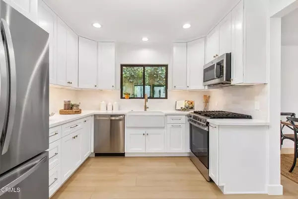 3015 Henrietta Avenue, La Crescenta, CA 91214