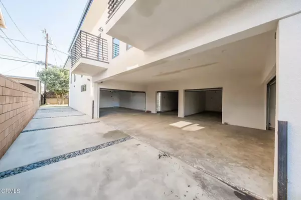 Los Angeles, CA 90022,668 Keenan Avenue