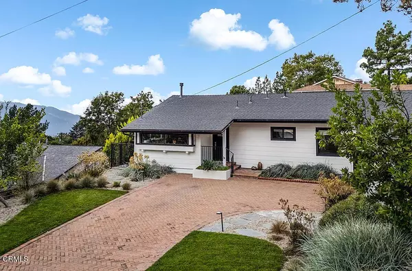 La Canada Flintridge, CA 91011,5447 Rock Castle Drive