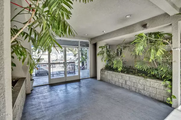 Glendale, CA 91206,432 N Kenwood Street #214