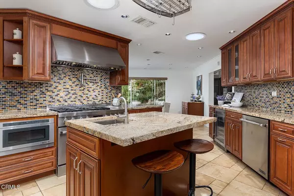 Los Angeles, CA 90065,1038 Oban Drive