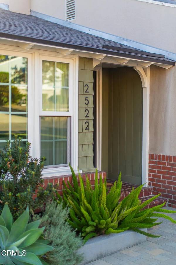 Montrose, CA 91020,2522 Fairway Avenue