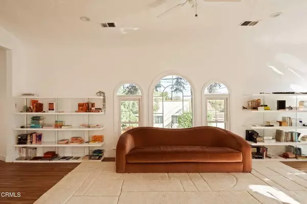 Los Angeles, CA 90019,5166 Packard Street