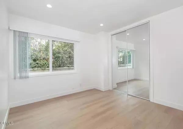 Burbank, CA 91502,268 E Providencia Avenue East #E